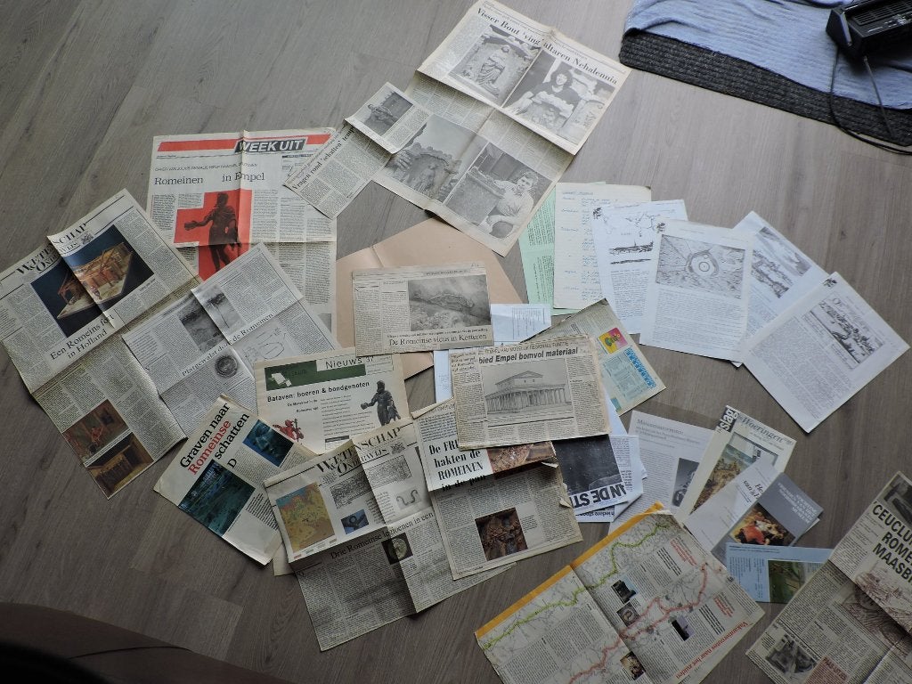 geschiedenis Dikke vezamelmap ROMEINEN in EMPEL   en  NL, Boeken, Ophalen of Verzenden, 14e eeuw of eerder, Zo goed als nieuw