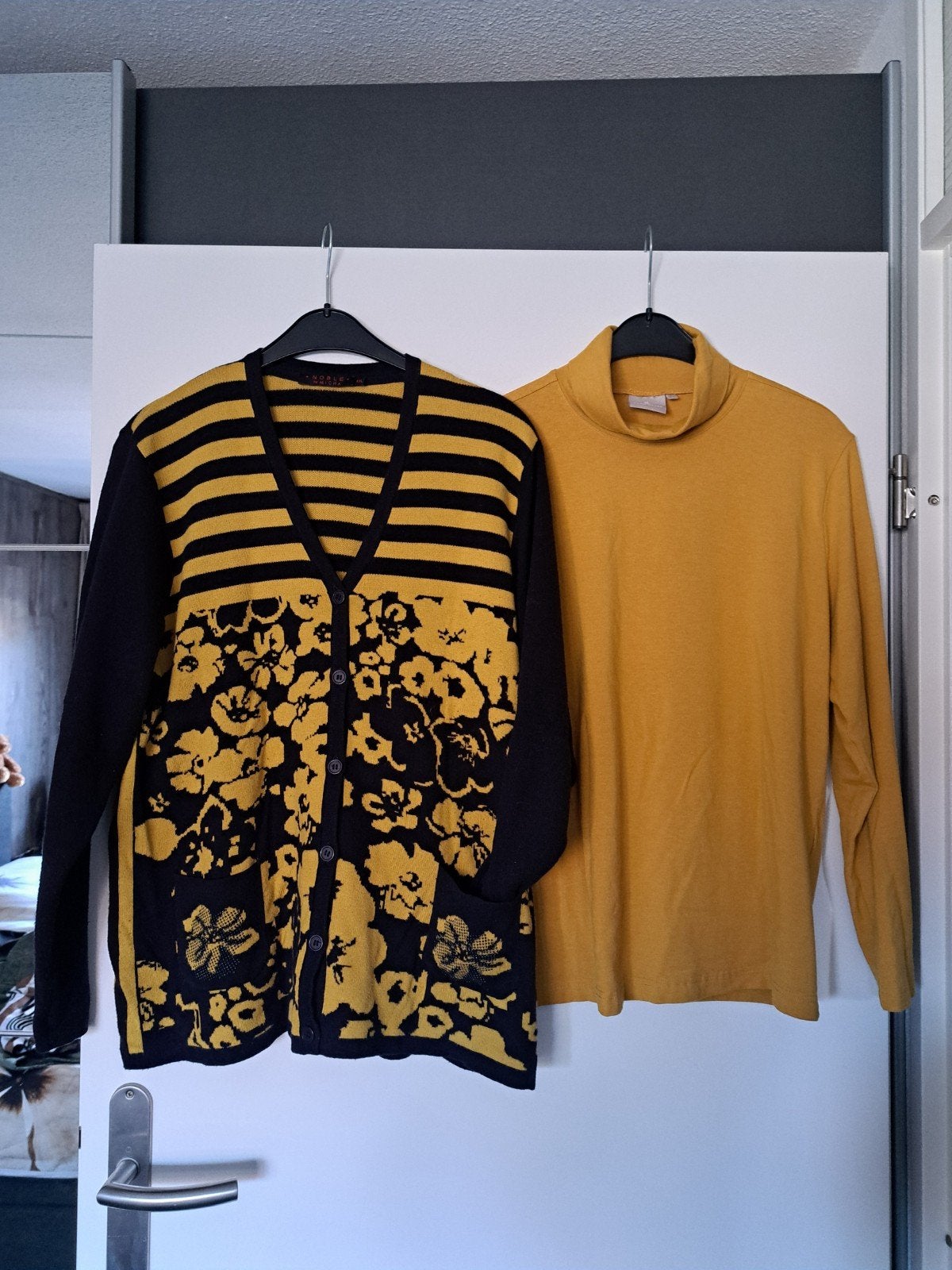 Set: Noble by Micha vest XL & B. Copenhagen coltrui L, Ophalen of Verzenden, Zo goed als nieuw, Maat 42/44 (L), Geel