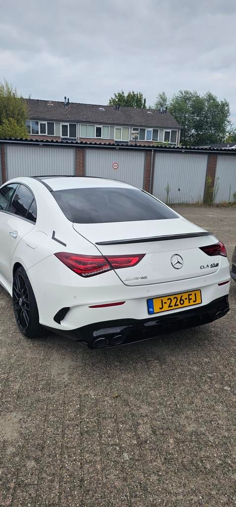 Mercedes-Benz met AMG-pakket, Te koop