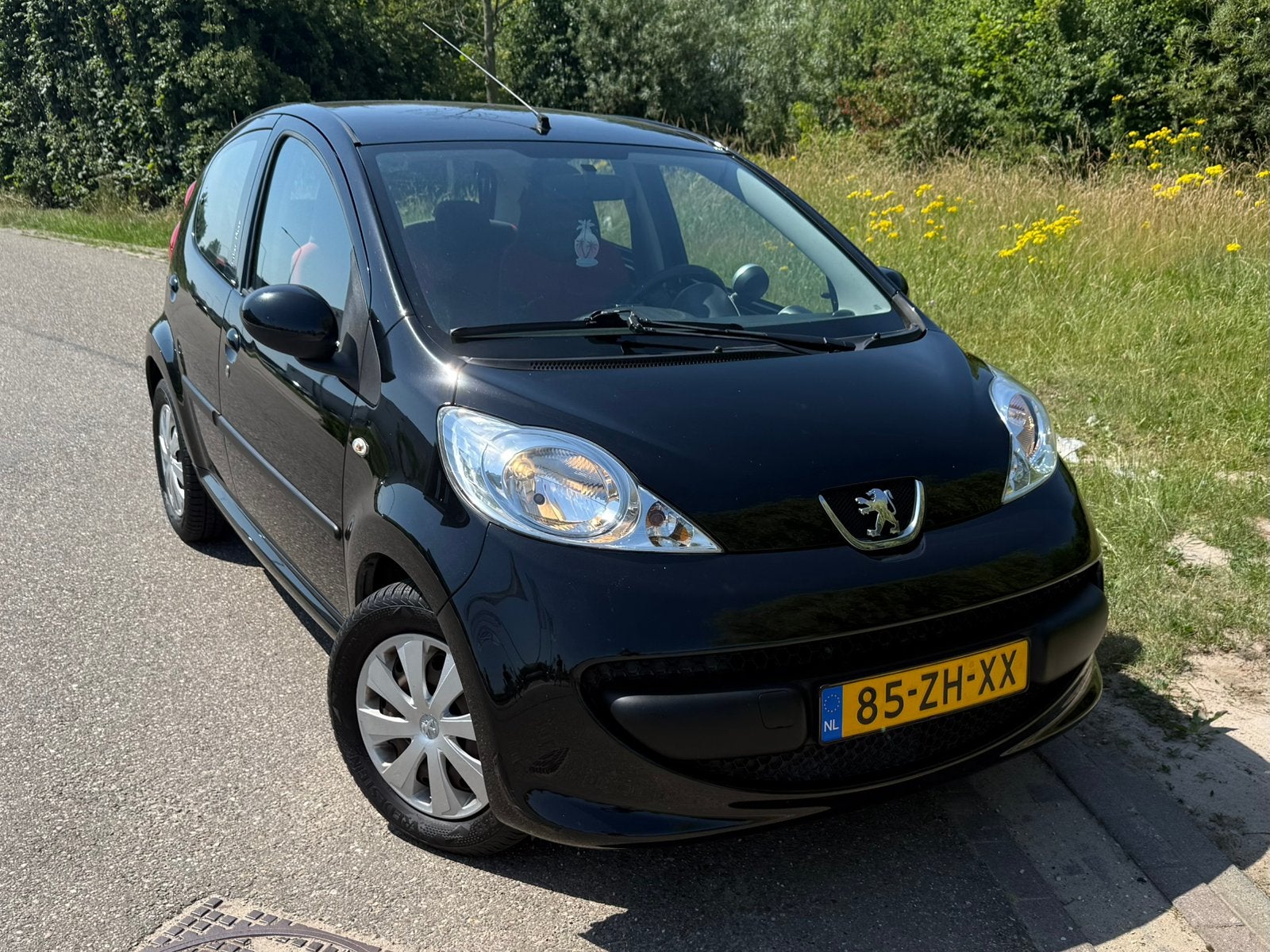 Peugeot 107 1.0 12V 5DR 2008 Zwart Urban Move, Auto's, Voorwielaandrijving, Stof, Zwart, 4 stoelen