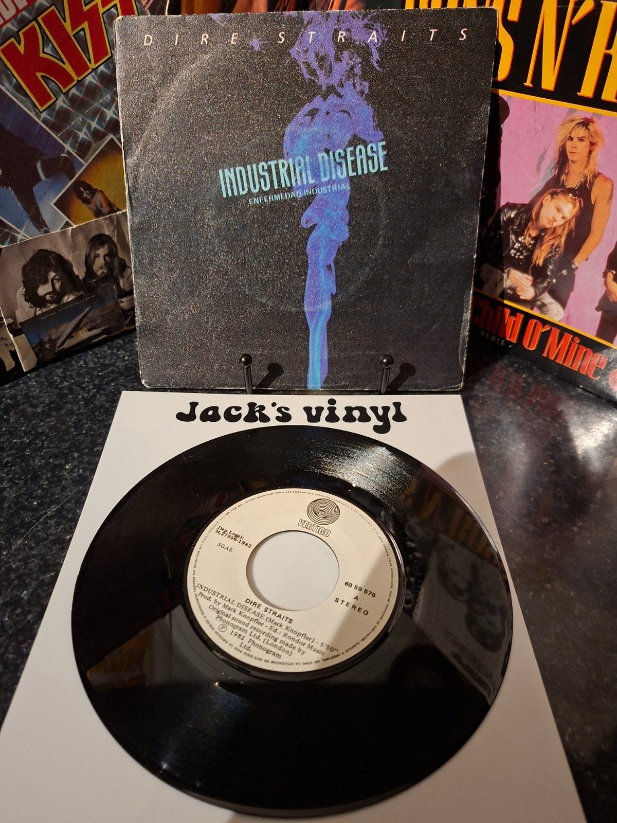 Dire Straits - Industrial Disease 7 inch vinyl single, Cd's en Dvd's, Vinyl | Rock, Gebruikt, 7 inch, Ophalen of Verzenden, Fotohoes