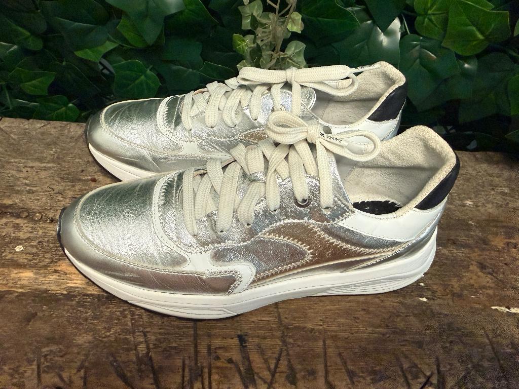 zo goed als nieuw sneakers van Xsensible maat 42 (wijdte G), Overige kleuren, Ophalen of Verzenden, Xsensible, Xsensible
