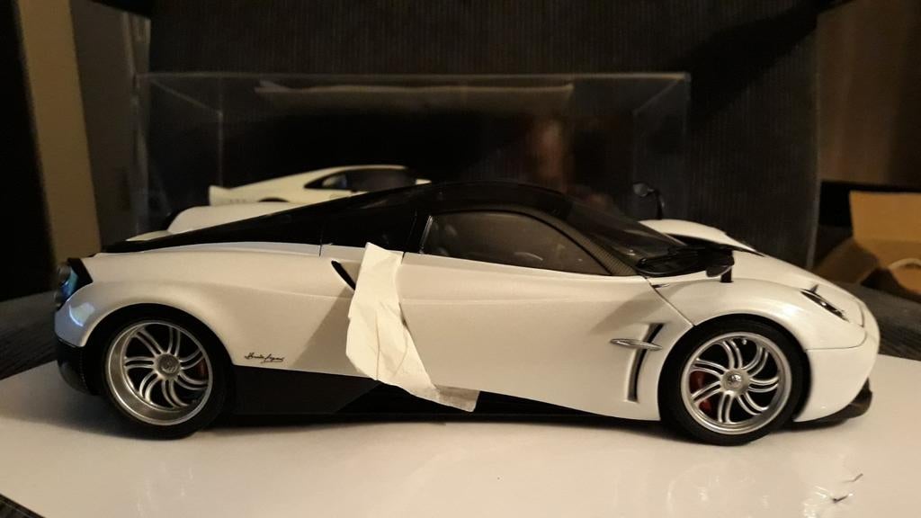 Autoart 78267 1/18 Pagani Huayra Signature Gelimiteerd, Ophalen of Verzenden, Zo goed als nieuw, Auto, Autoart