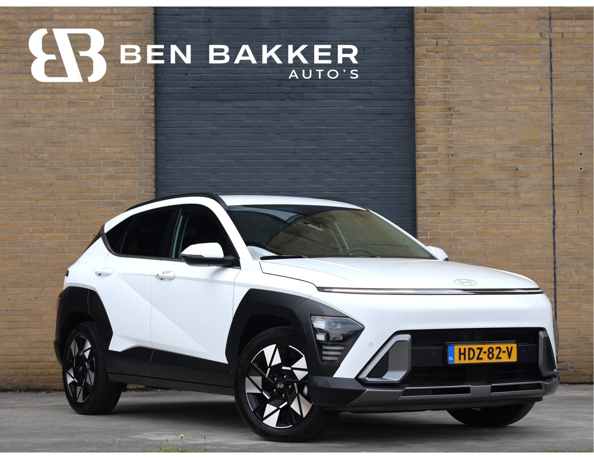 Hyundai KONA 1.6 GDI HEV Comfort Smart | ACC | Dodehoek | Ca, Auto's, Stof, Gebruikt, Wit, Origineel Nederlands