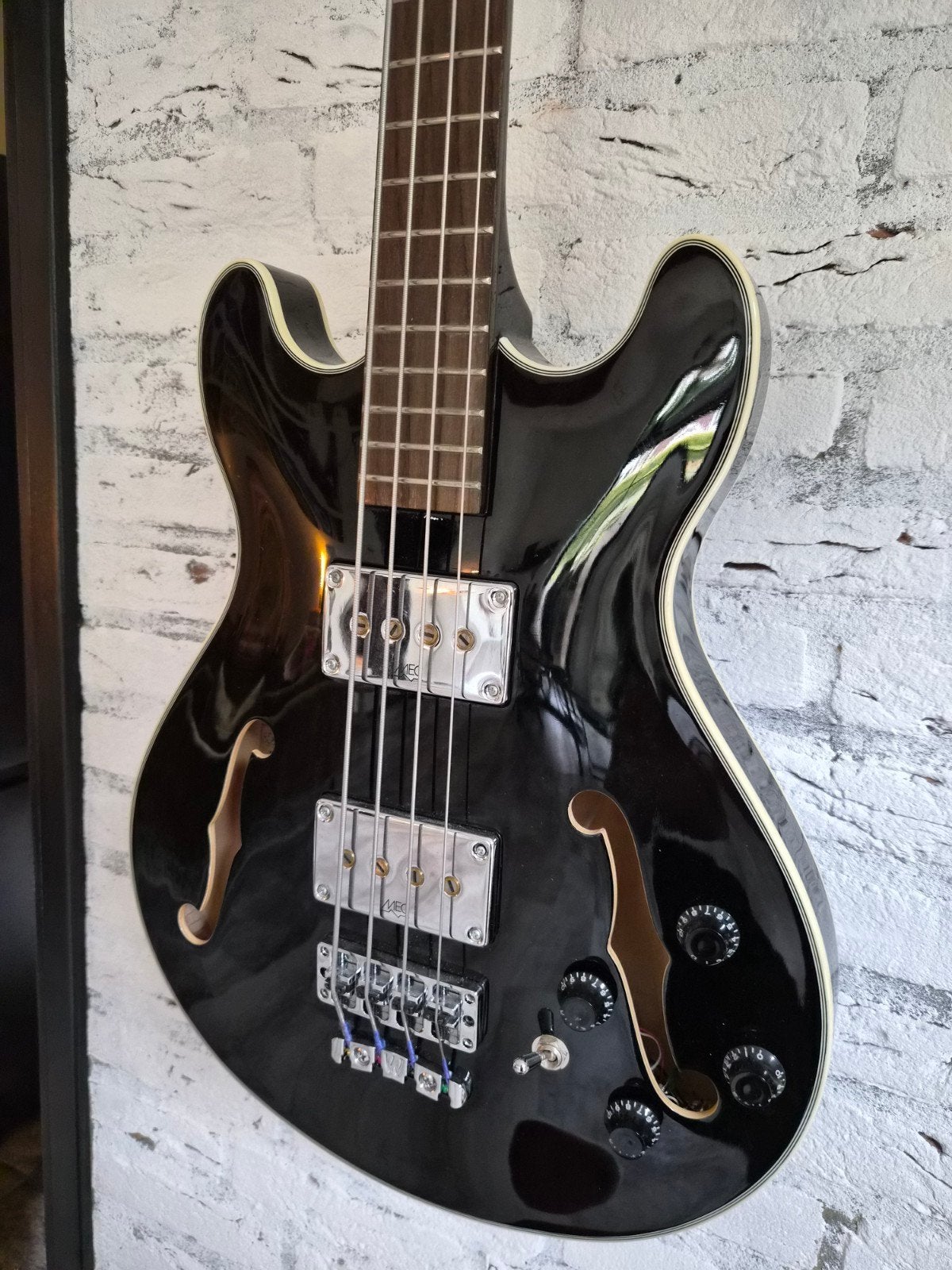 Warwick starbass, Muziek en Instrumenten, Snaarinstrumenten | Gitaren | Bas, Ophalen, Zo goed als nieuw