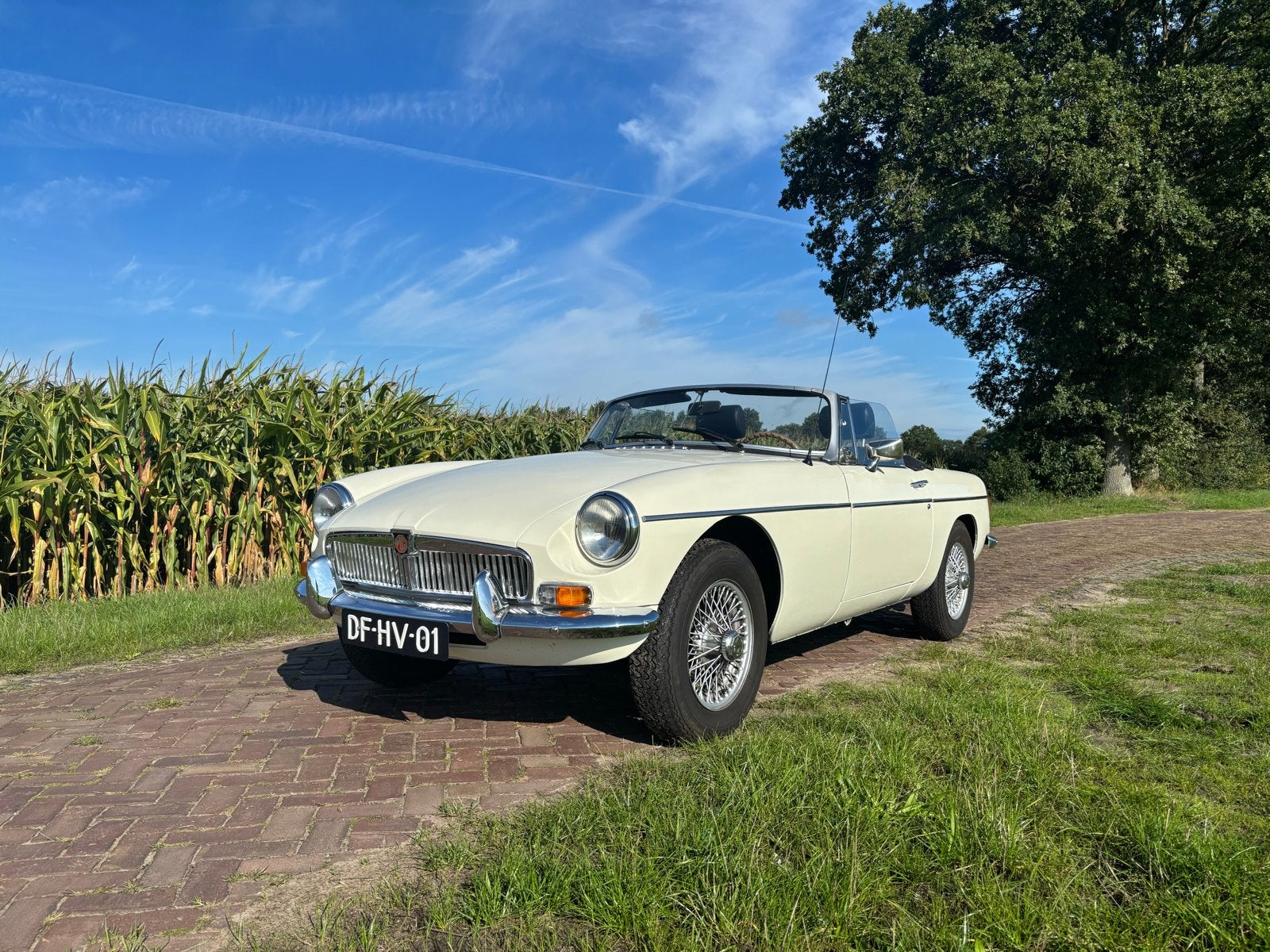 MGB 1979 | overdrive | spaakwielen | zeer goede staat, Auto's, B, Achterwielaandrijving, Zwart, 4 cilinders