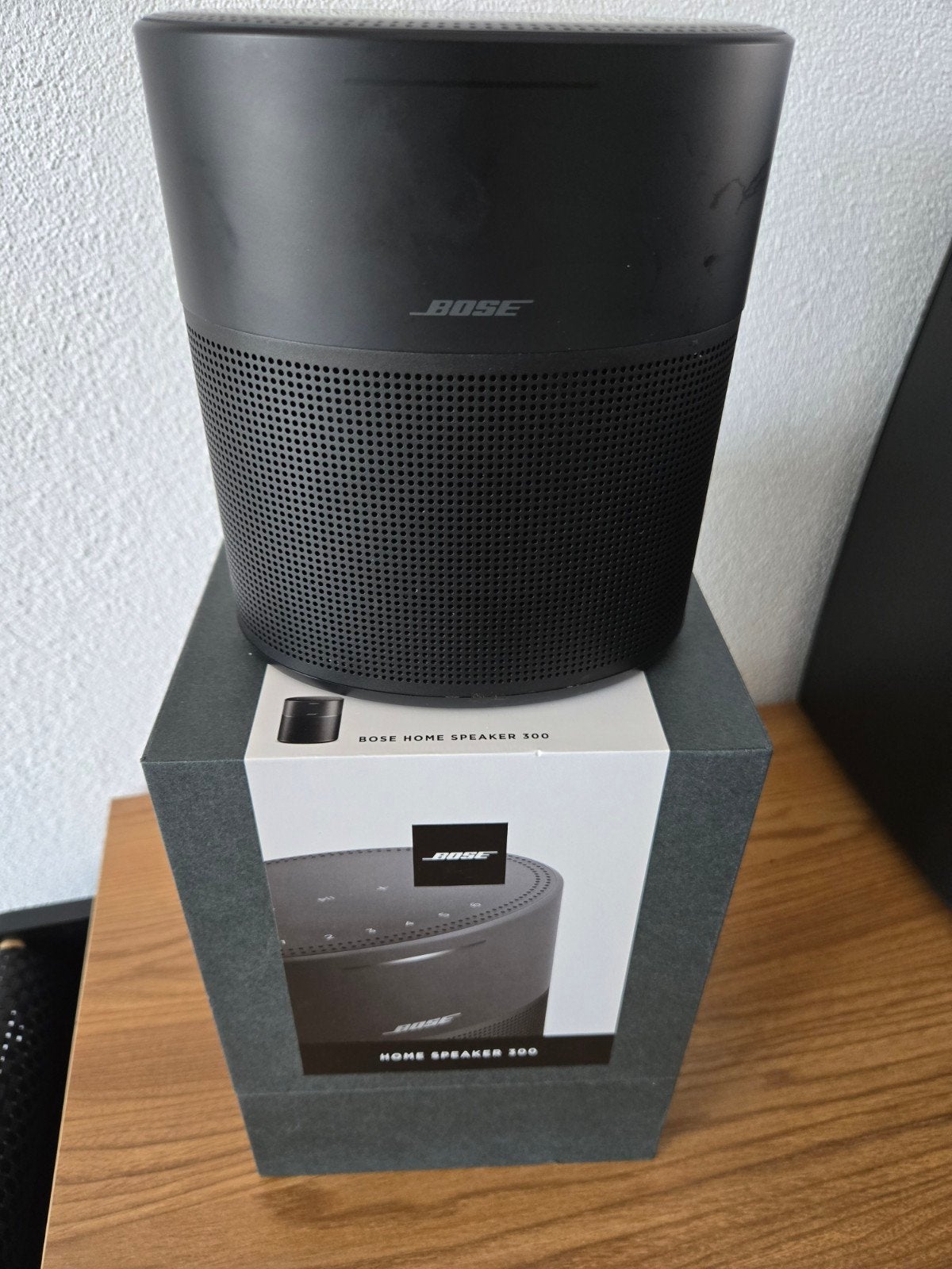 Bose Home Speaker 300 - Compacte slimme speaker, Audio, Tv en Foto, Luidsprekers, Slimme speaker, Ophalen of Verzenden, Zo goed als nieuw