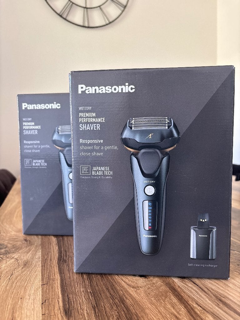 Panasonic Scheerapparaat (met zelfreiniging), Ophalen of Verzenden, Nieuw, Scheren en Epileren