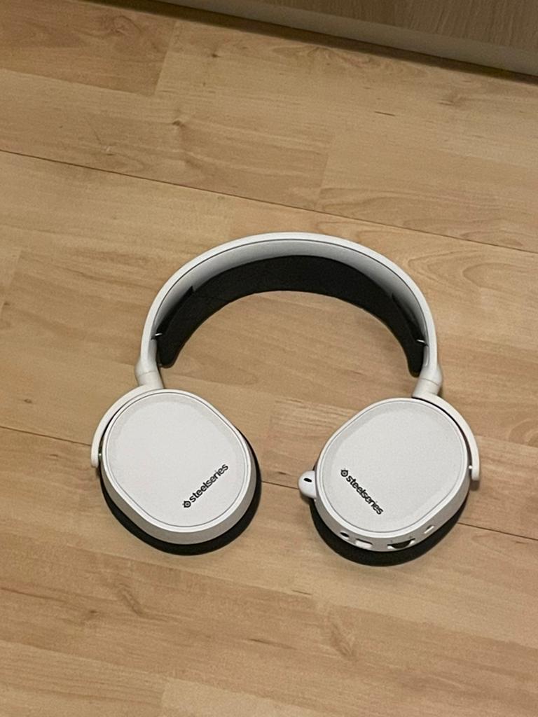 Steelseries Arctis 3, Ophalen, Mute-functie, Zo goed als nieuw, Over-ear