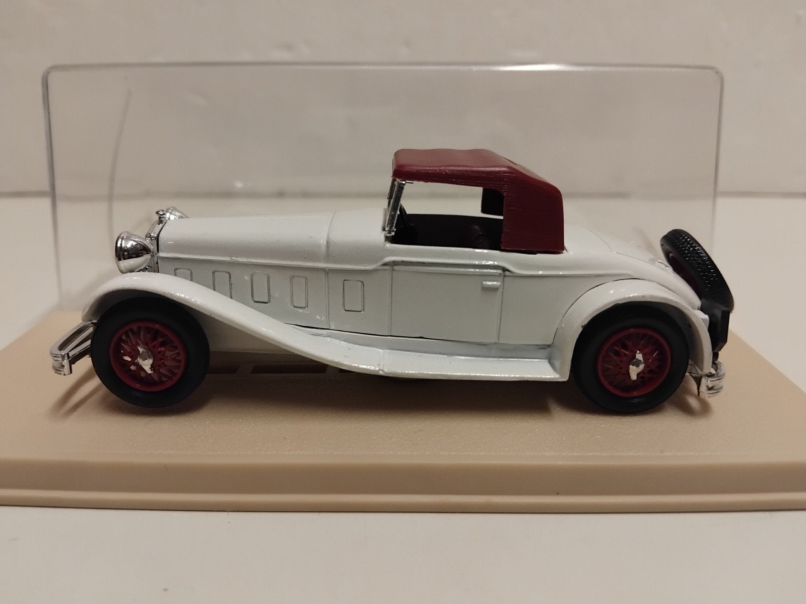 Eligor 1:43 2 stuks Delage D8s 936 offwhite softtop, Ophalen of Verzenden, Zo goed als nieuw, Auto, Overige merken