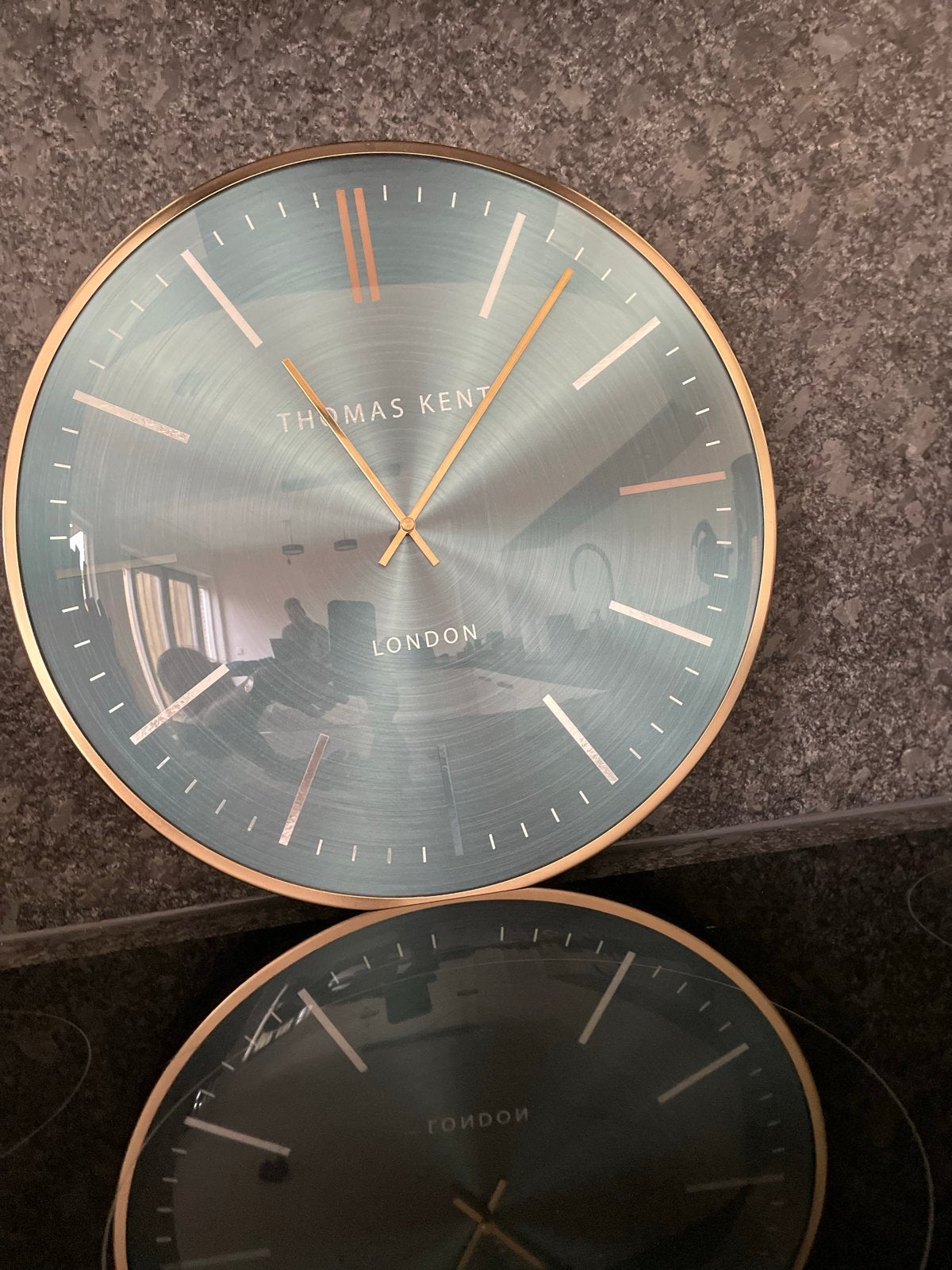 Thomas Kent London Wandklok - Mintgroen met Gouden Details, Ophalen, Analoog, Zo goed als nieuw, Modern