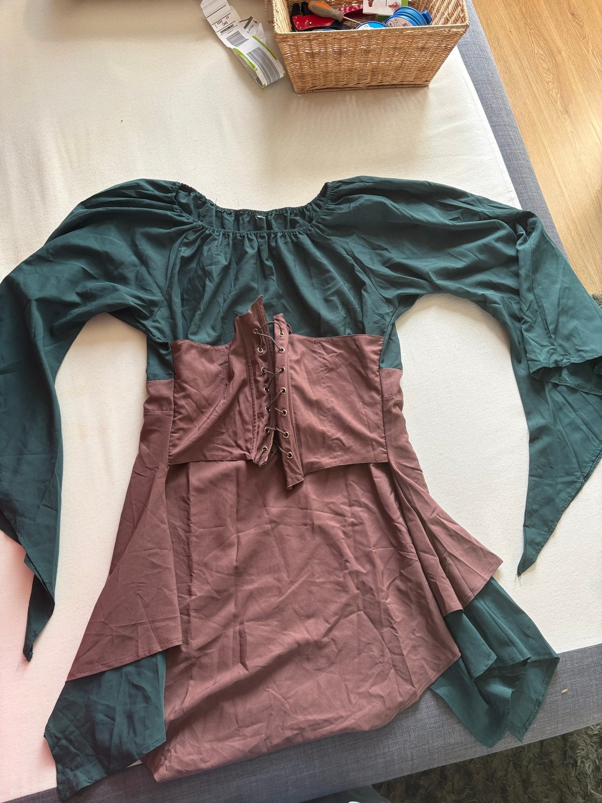 Middeleeuwse Jurk/Kostuum - Groen & Bruin, Maat 38/40 (M), Ophalen of Verzenden, Zo goed als nieuw, Kleding