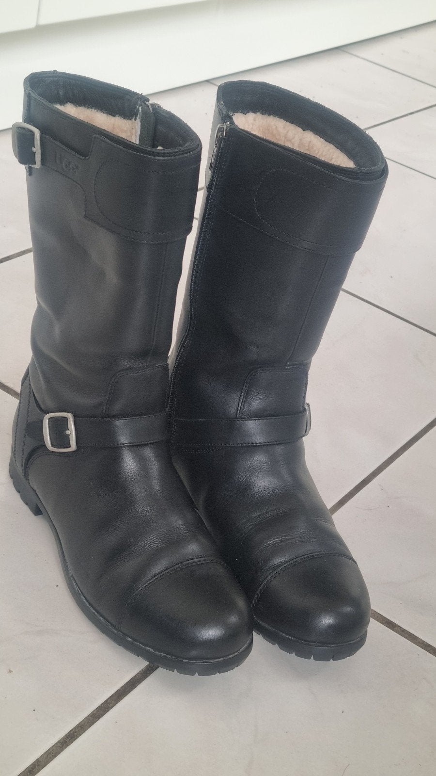 UGG laarzen maat 38, Hoge laarzen, UGG, Zwart, Ophalen of Verzenden