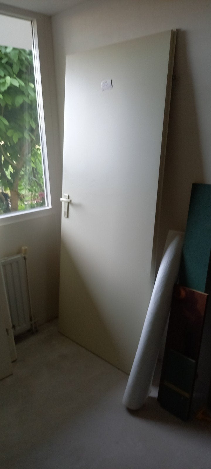 Twee opdekdeuren met deurbeslag en loopslot, Gebruikt, 80 tot 100 cm, Binnendeur, Ophalen of Verzenden