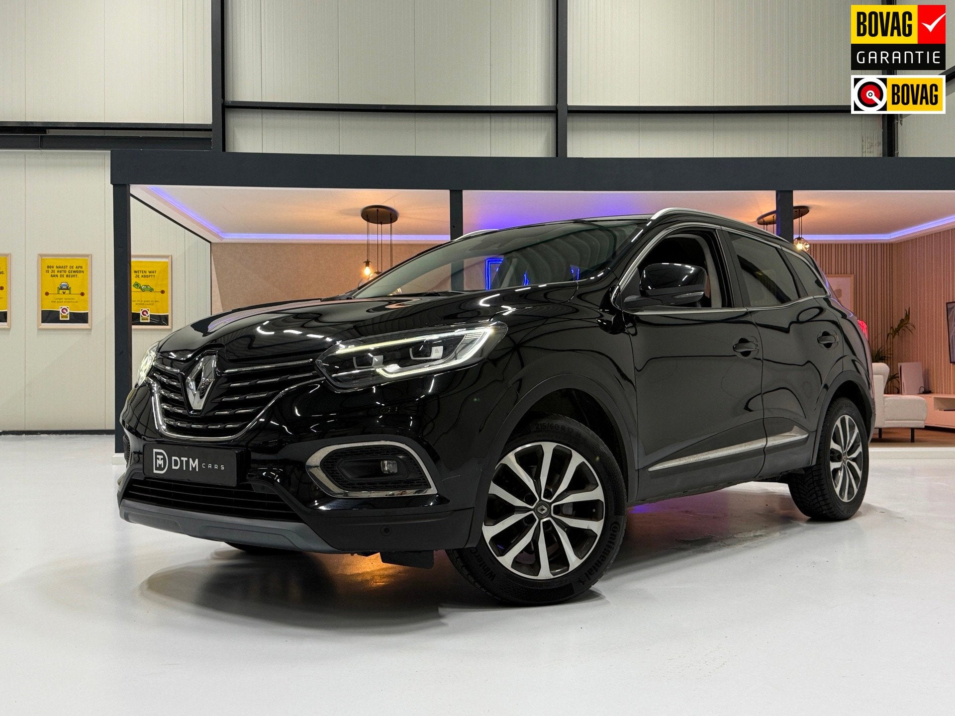 Renault KADJAR 1.3 TCe Intens AUT Navi Half Leder Trekhaak C, Auto's, Gebruikt, 4 cilinders, Leder en Stof, Zwart