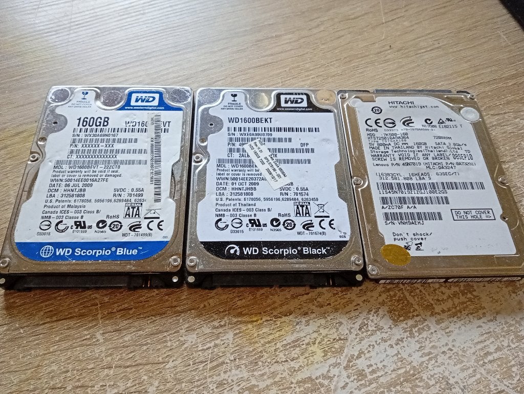 3x 160GB 2.5" SATA Laptop Harddisk, Computers en Software, Intern, Zo goed als nieuw, Laptop, SATA