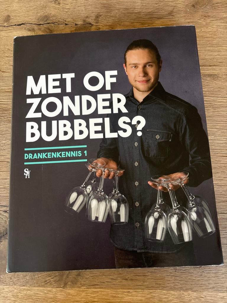 Met of Zonder Bubbels? Drankenkennis 1, Ophalen of Verzenden, Zo goed als nieuw, MBO