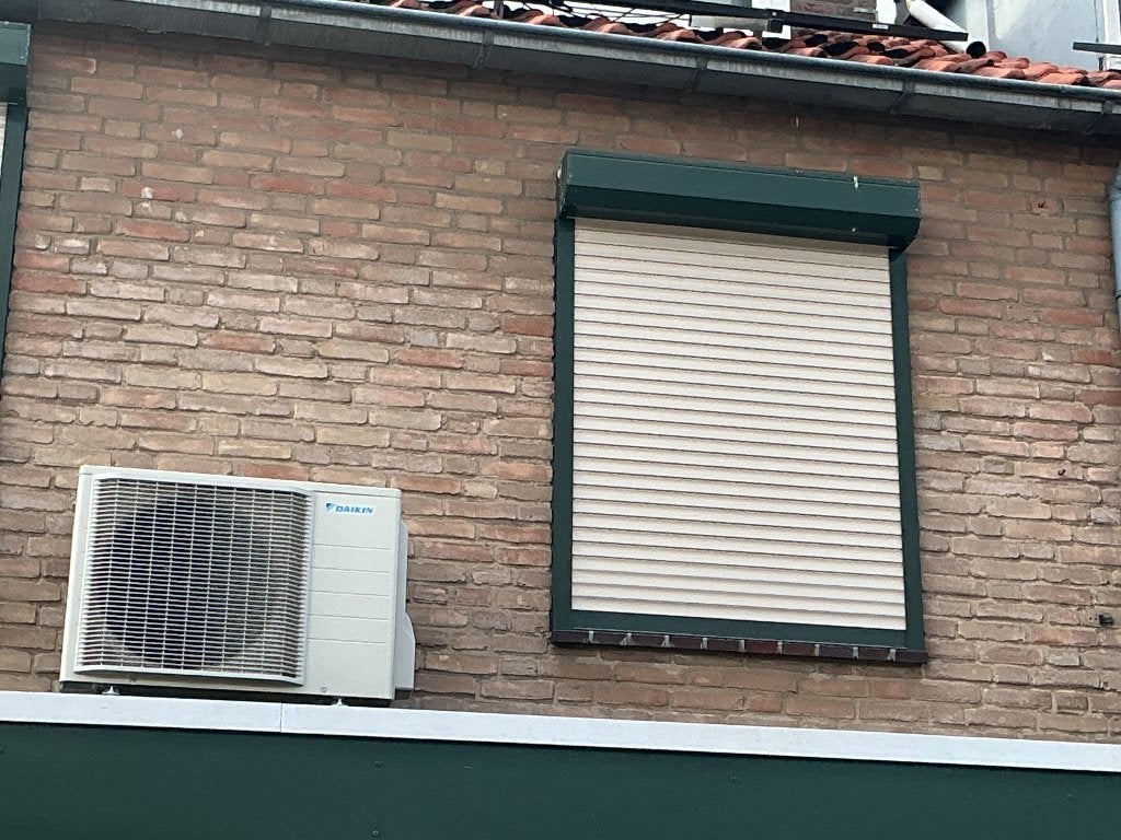 Rolluik, Ophalen, Gebruikt, 100 tot 150 cm, Elektrische bediening