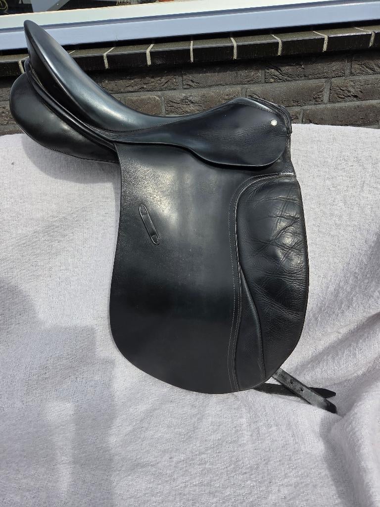 Dressuurzadels Premier en Passier Grand Gilbert, Dieren en Toebehoren, Paarden en Pony's | Zadels, Ophalen of Verzenden, Gebruikt