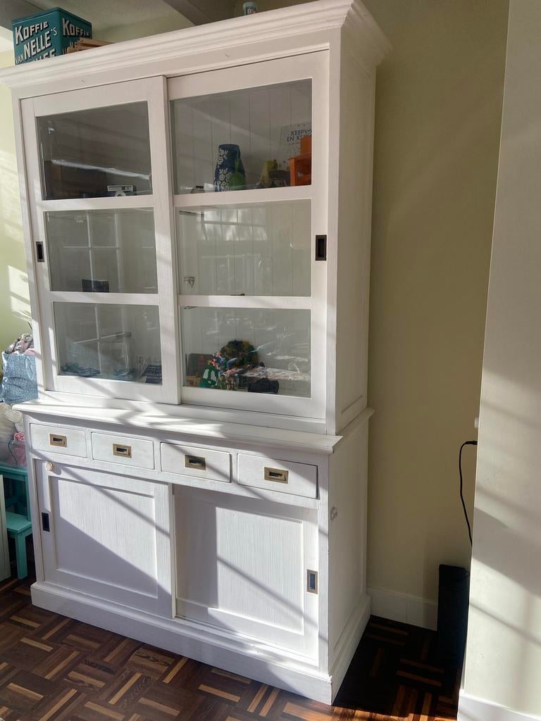 Mooi wit dressoir met vitrinekast - landelijke stijl, Huis en Inrichting, Kasten | Buffetkasten, Ophalen, Gebruikt, 100 tot 150 cm