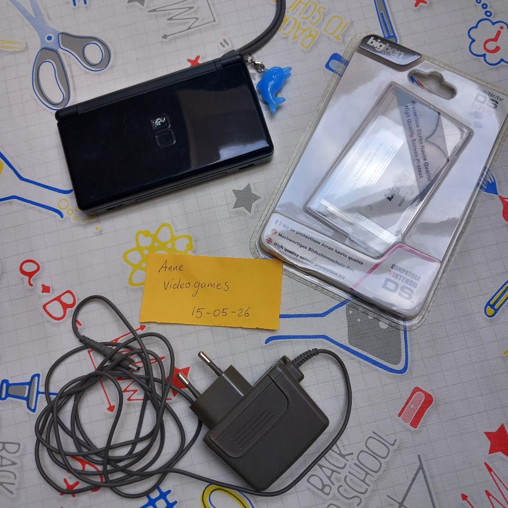 Ds lite, Spelcomputers en Games, Met games, Zwart, Ophalen of Verzenden, Zo goed als nieuw