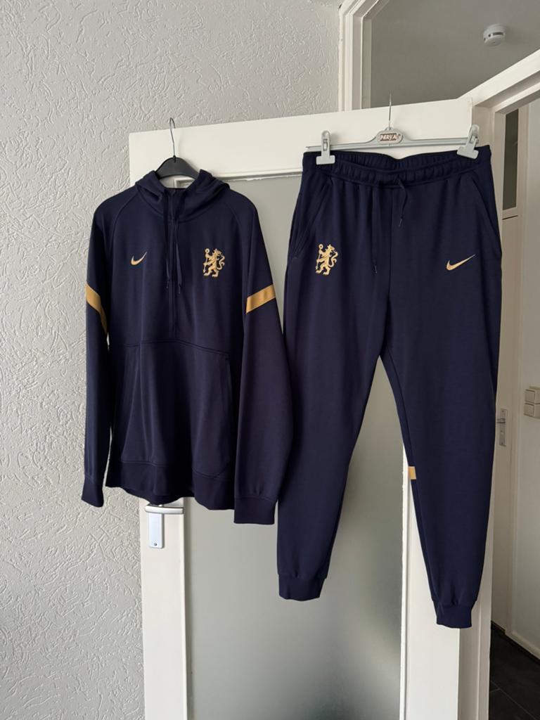 Mooi trainigspak, Ophalen of Verzenden, Gedragen, Maat 56/58 (XL)