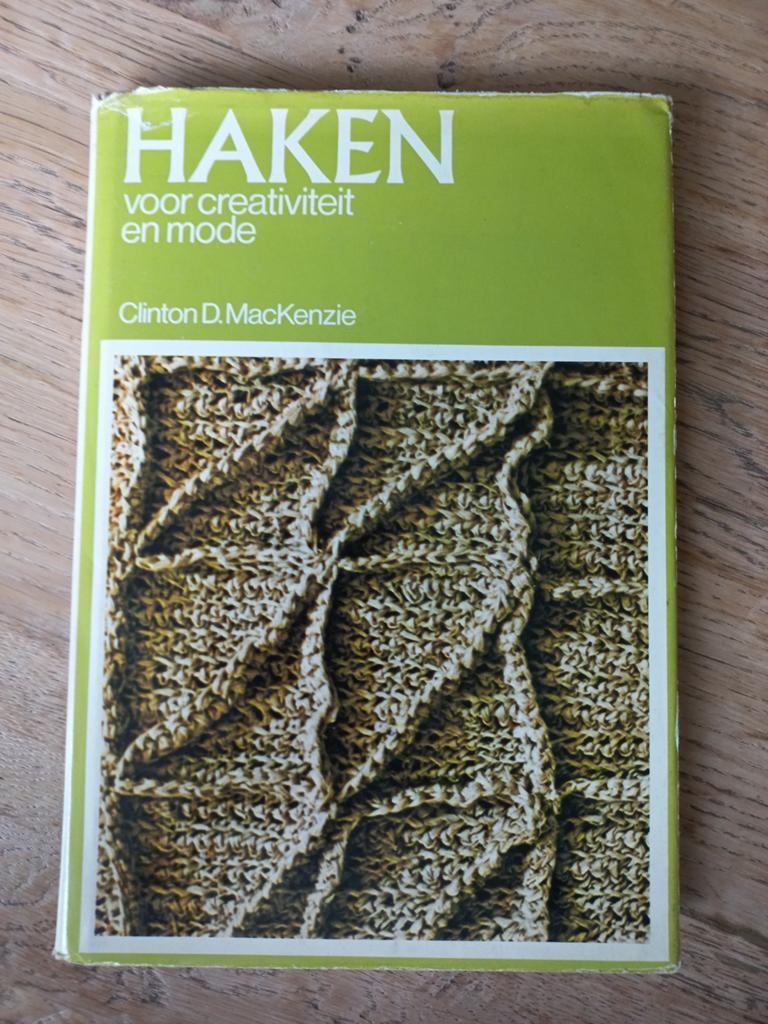 Haken voor creativiteit en mode, Boeken, Hobby en Vrije tijd, Ophalen of Verzenden, Gelezen, Breien en Haken