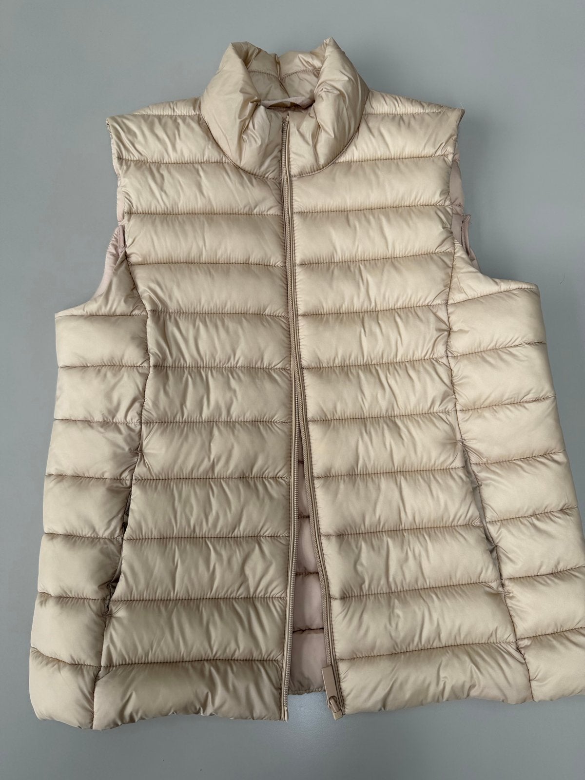 Nieuw C&A Bodywarmer Maat 38/40 (M) Beige, Kleding | Dames, Bodywarmers, Ophalen of Verzenden, Nieuw, Maat 38/40 (M), Beige