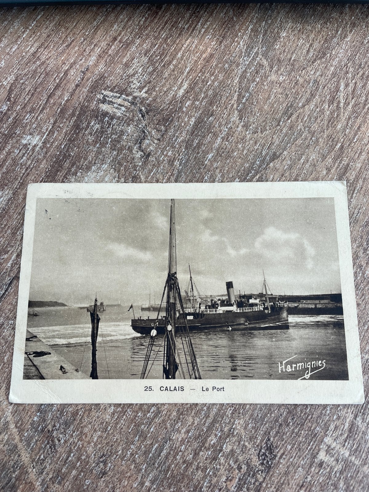 Oude ansichtkaart Calais - Le Port, gestempeld 1949, Verzamelen, Ophalen of Verzenden, 1940 tot 1960, Gelopen, Stad of Dorp