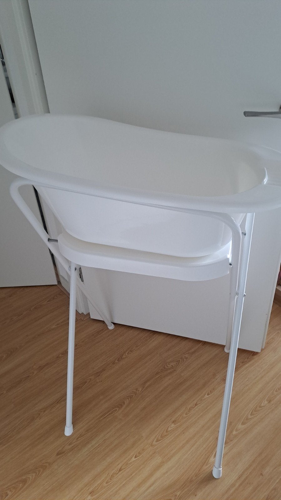 Babybadje op standaard van Prenatal incl. 3 badcapes, Kinderen en Baby's, Ophalen, Gebruikt, Badje, Prenatal