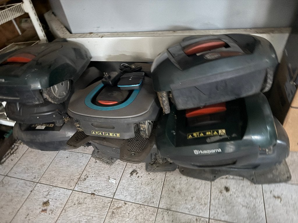 Robotmaaiers inruilers deels klaar gemaakt, Ophalen of Verzenden, Zo goed als nieuw, 50 cm of meer, Husqvarna