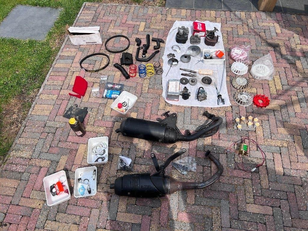 Diverse onderdelen voor Kymco (New) Grand-Dink of G-Dink, Fietsen en Brommers, Ophalen of Verzenden, Gebruikt, Overige typen, Kymco
