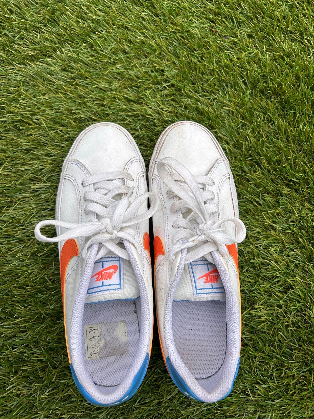 Nike Court Legacy Sneakers - Wit met Oranje/Blauw, Ophalen of Verzenden, Gedragen, Wit, Sneakers of Gympen