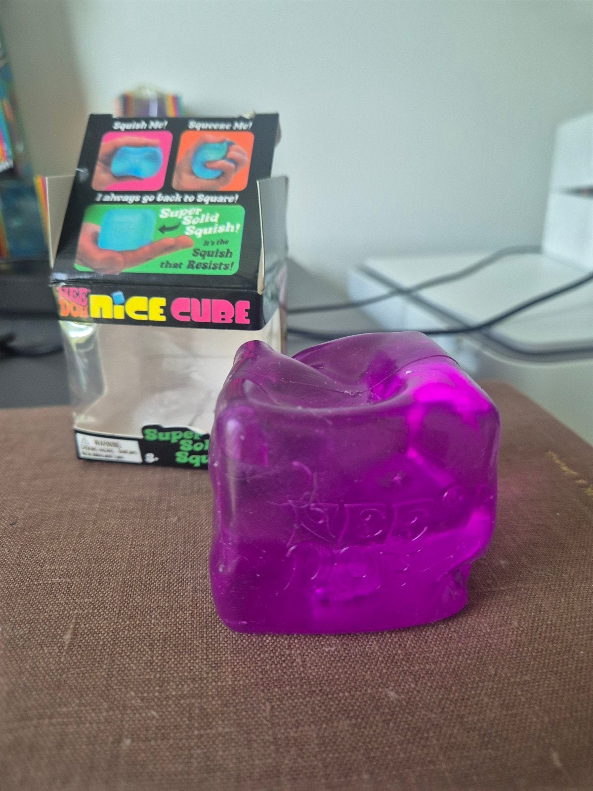 Needoh Ice Cube Paars - Stressbal / Fidget Toy, Ophalen of Verzenden
