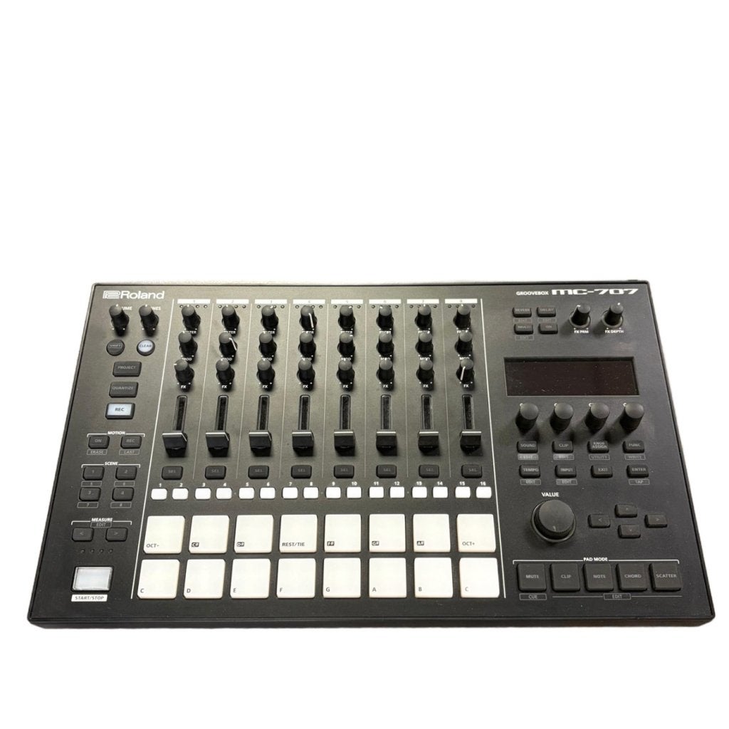 Roland MC-707 Groovebox Zwart, Muziek en Instrumenten, Roland, Zo goed als nieuw, Support@roland.com, 10910 Culver Blvd
Culver City, CA 90230
USA