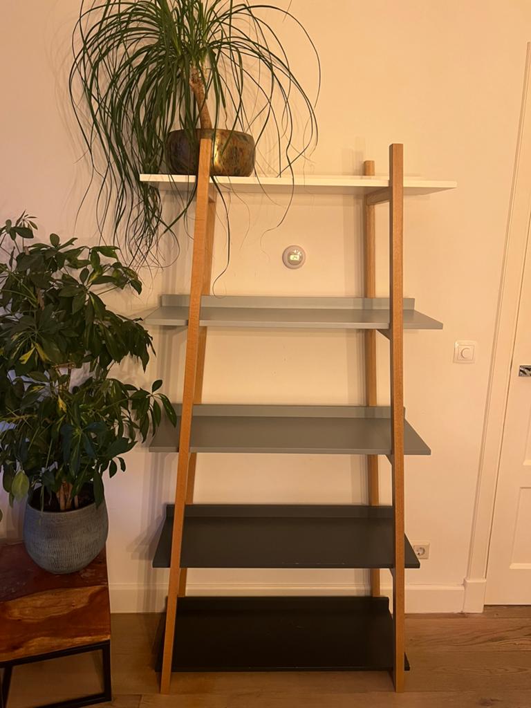 Boekenkast van MADE, Ophalen, Gebruikt