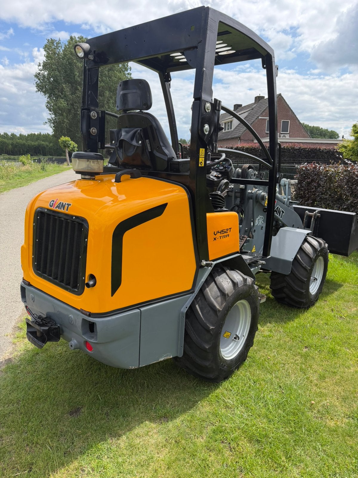 Super mooie Giant V452T X-tra minishovel wiellader loader, Zakelijke goederen, Machines en Bouw | Kranen en Graafmachines, Ophalen