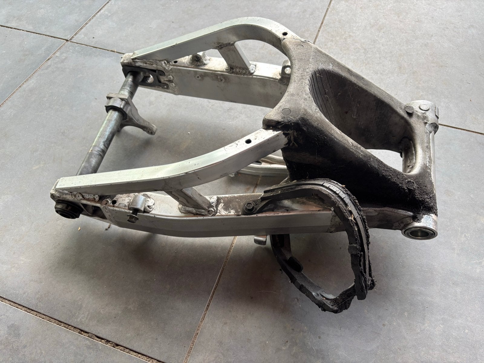 Achterbrug Suzuki TL1000R - Gebruikt, Ophalen of Verzenden, Gebruikt