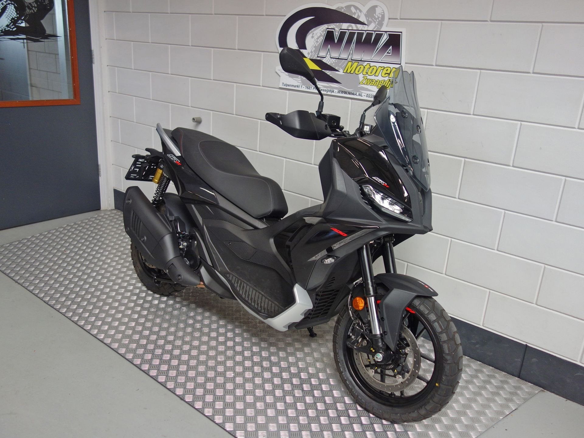 Aprilia SR GT 400, Motoren, Overig, ABS, 12 t/m 35 kW, Gebruikt