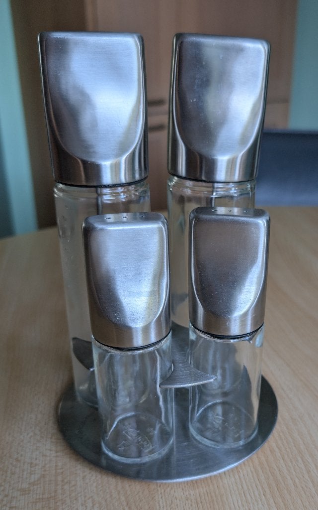 IKEA olie-azijn-zout-peperstel igst, IKEA, Ophalen of Verzenden, Glas, Overige typen