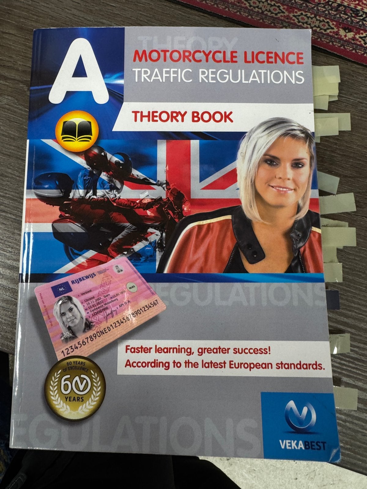 Motor Theorieboek in het Engels Motorcycle Driving Book 2026, Erik Kantelberg, Engels, Ophalen of Verzenden, Zo goed als nieuw