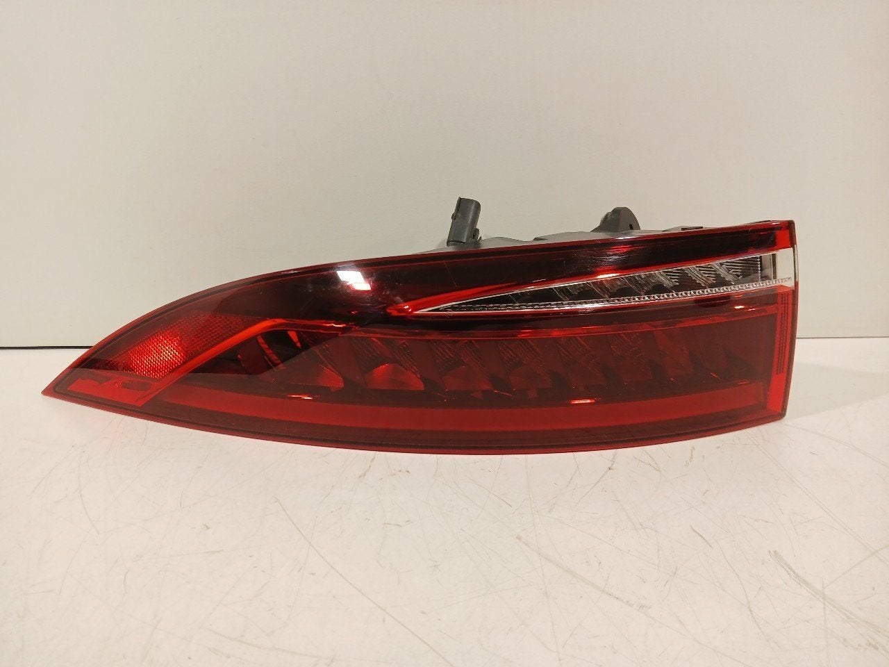 Achterlicht links buiten Jaguar XF, Onderdelen@venauto.nl, Van der Ven Autorecycling B.V., Gebruikt, Ettenseweg 76, 4706 PB Roosendaal, The Netherlands