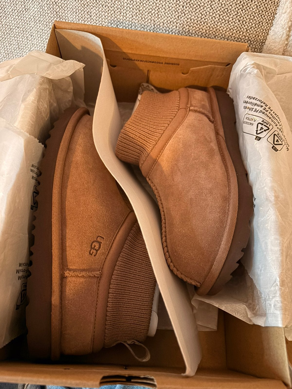 Ugg kids classic ultra stretch cuff maat 33,5, Ophalen of Verzenden, Zo goed als nieuw, Jongetje of Meisje, Laarsjes