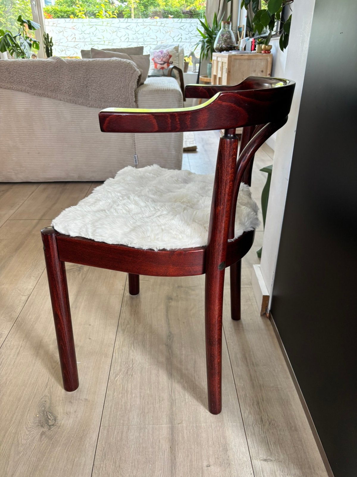 3 Engelse pub stoelen, hout met een fluffy zitting, Huis en Inrichting, Stoelen, Ophalen, Zo goed als nieuw, Bruin, Hout