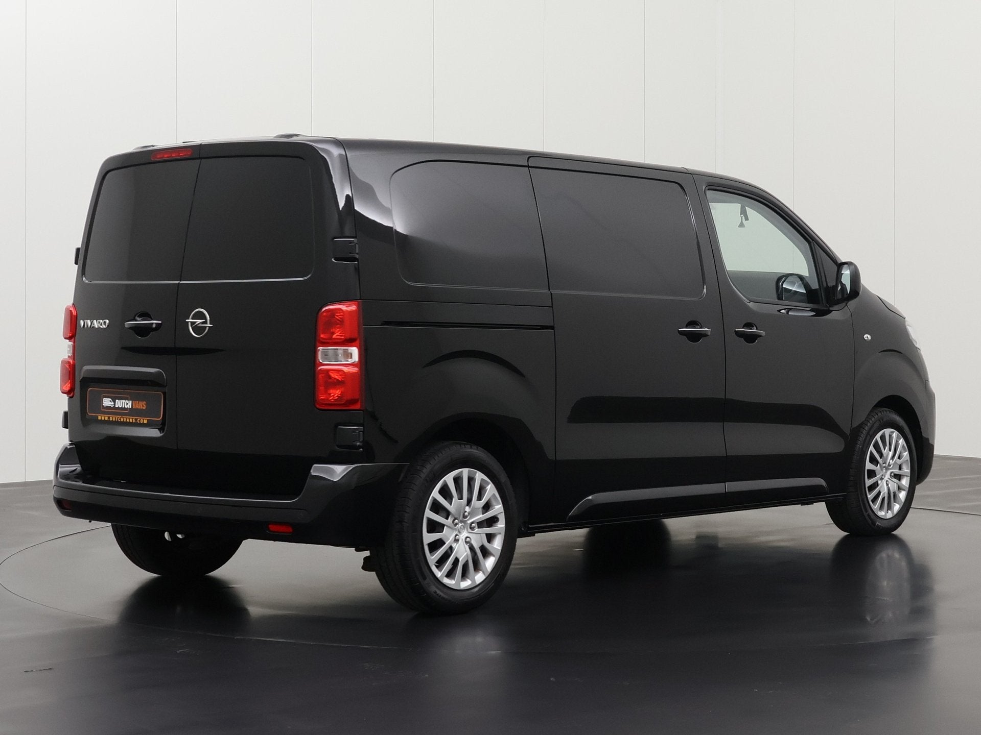 Opel Vivaro 2.0CDTi 144PK Lang | Airco | Camera | 3-Zits | B, Stof, Gebruikt, Euro 6, Wit