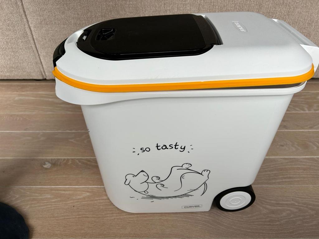 Voedselcontainer 35 liter/12 KG hond, Dieren en Toebehoren, Ophalen, Zo goed als nieuw