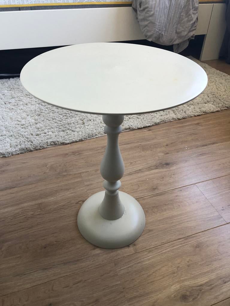 2x Metalen Bijzettafel licht grijs van de Karwei, Ophalen, Minder dan 55 cm, Gebruikt, Metaal of Aluminium