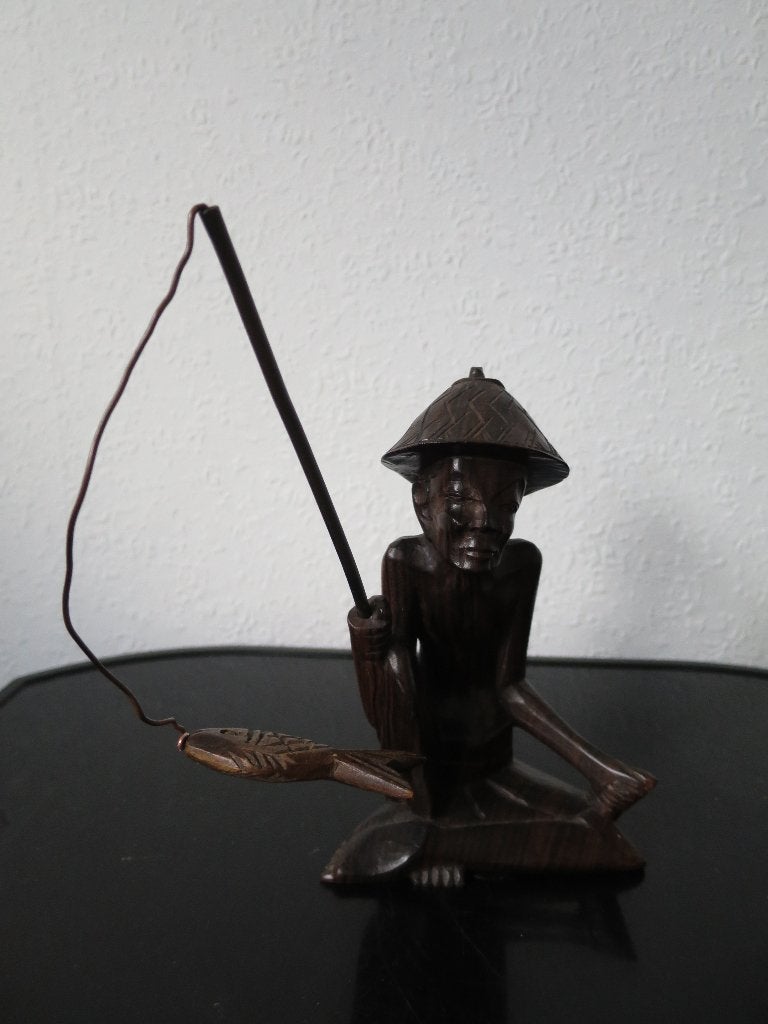 mooi visserman beeldje uit coromandel hout gesneden 16 cm, Ophalen of Verzenden