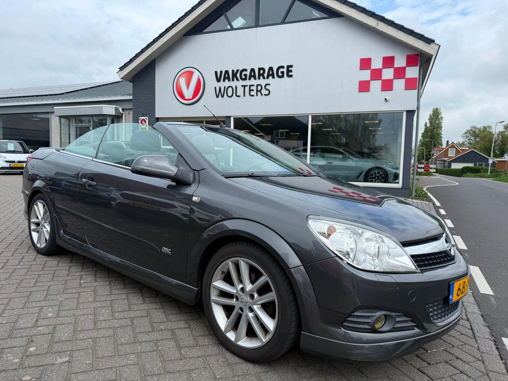 Opel Astra TwinTop 1.8 Cosmo MEENEEMPRIJS!, Auto's, Voorwielaandrijving, Euro 5, Gebruikt, Zwart