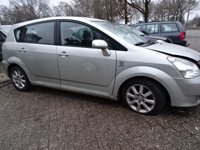 Toyota Corolla Verso bj 2008 2.2 diesel  voor demontage., Gebruikt, -, -, Ophalen of Verzenden
